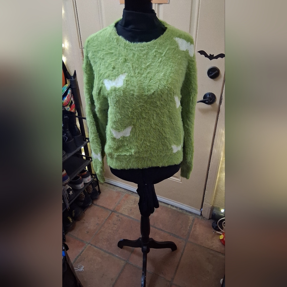 Luxe Green Fuzzy Sweater with White Details